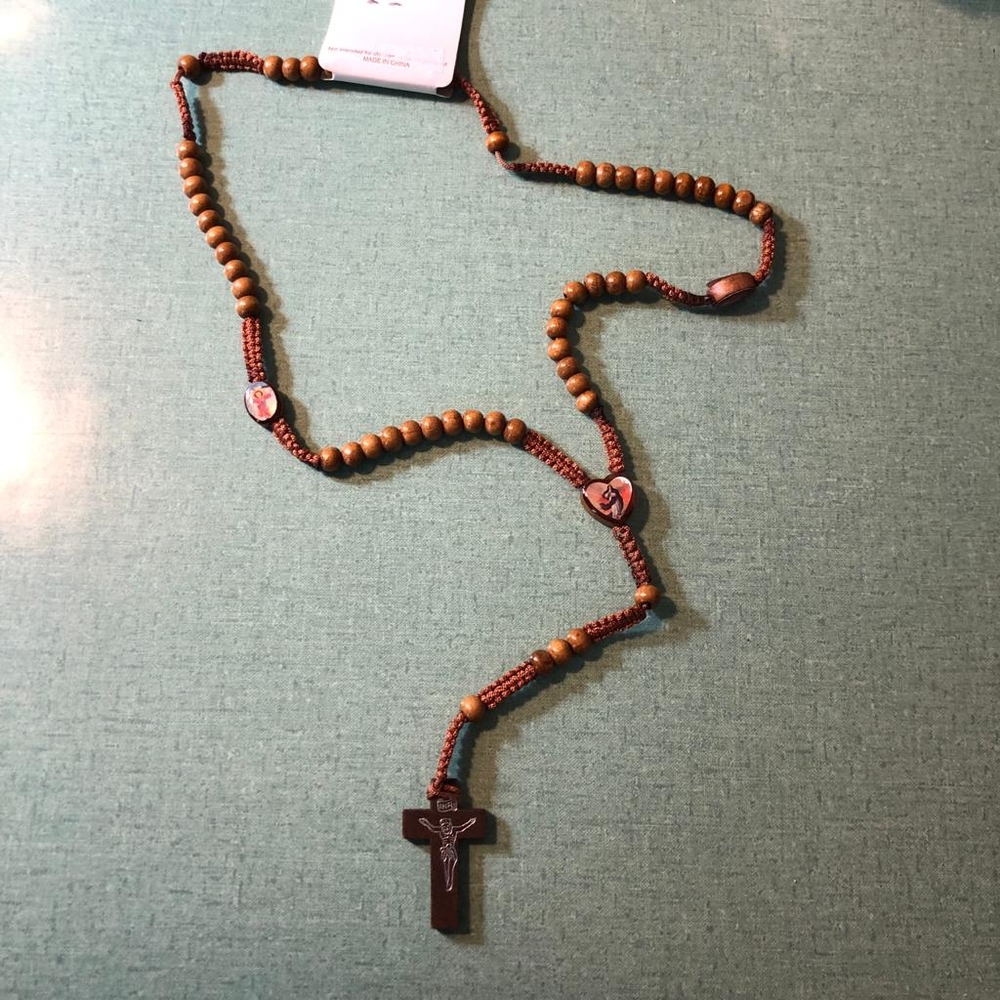 WOODEN Religious ROSARY Beads NECKLACE With WOODEN CRUCIFIX JESUS ON CROSS